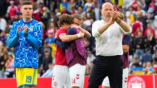 Länderspiel abgebrochen – Eriksen erneut auf dem Platz kollabiert