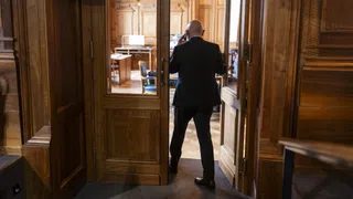 Zürcher Ständerat Jositsch – Parteilosigkeit in der Schweiz – Chance oder Risiko?