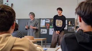 Fake News im Klassenzimmer – Aargauer Theaterprojekt regt Lernende zu kritischem Denken an