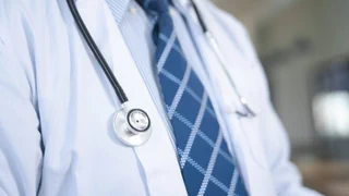 Patientinnen narkotisiert – Zürcher Arzt wegen Missbrauchsvorwürfen in U-Haft