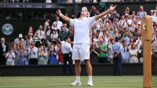 Wimbledon: Round-up Männer – Das «Ferytale» geht weiter – Zverev von der Sperrstunde gebremst